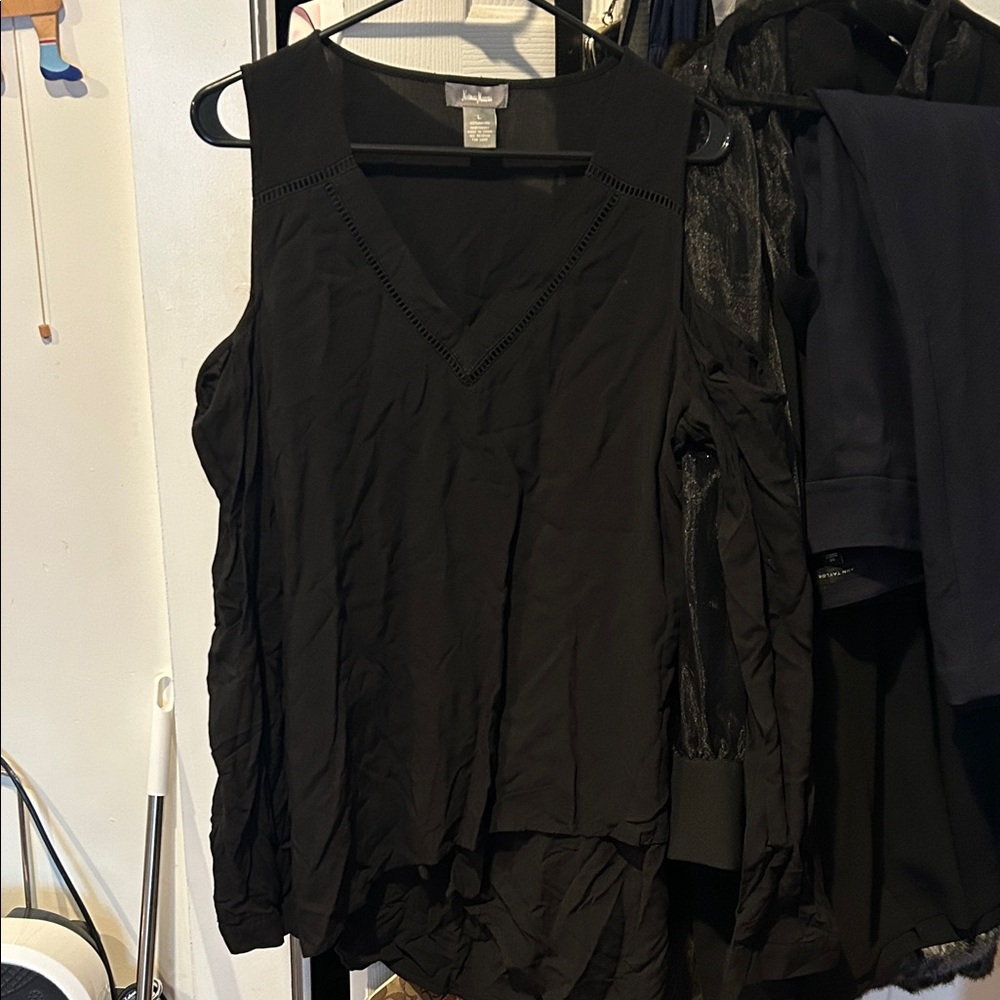 Neiman Marcus Black V-Neck Blouse